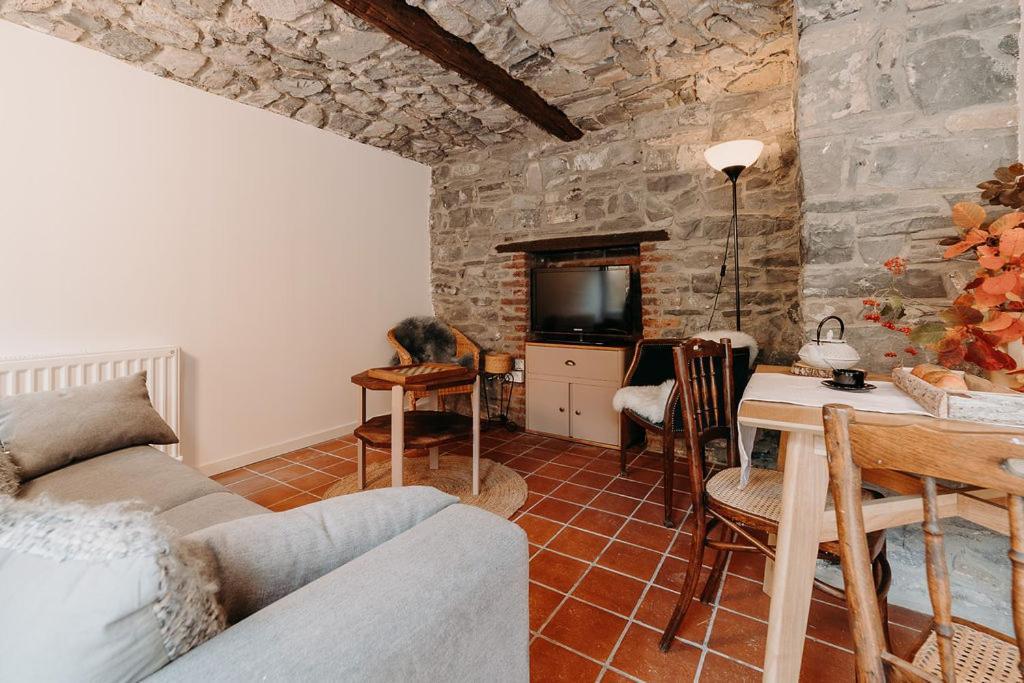 Appartamento Tiny Stone Maredret Esterno foto